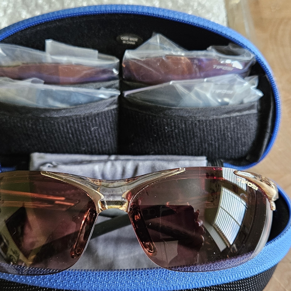 Tifosi Gold Frame Brown Lens Sunglasses